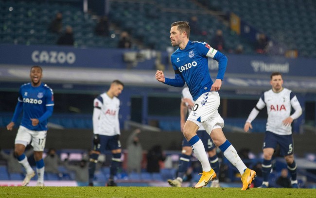 了自己的技 了自己的技